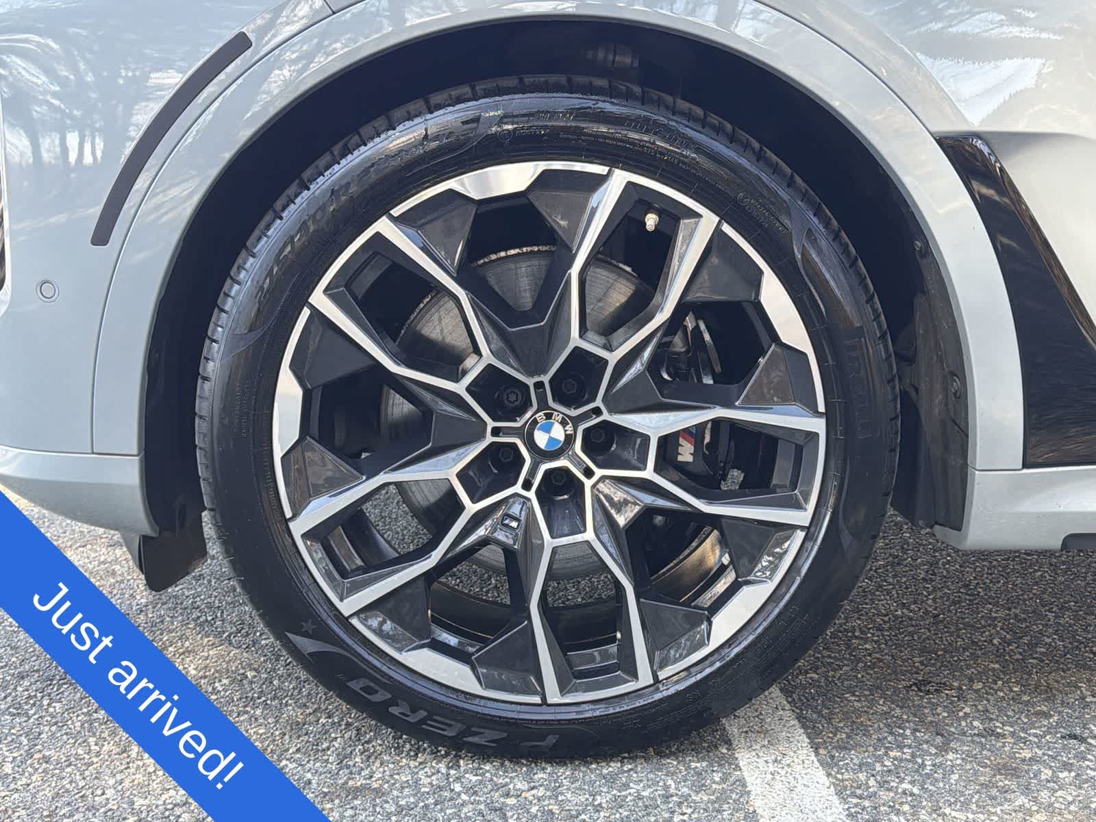 Thumbnail: 2025 BMW X7 - 16