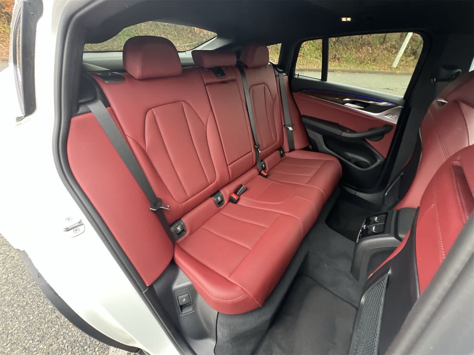 Thumbnail: 2023 BMW X4 - 21