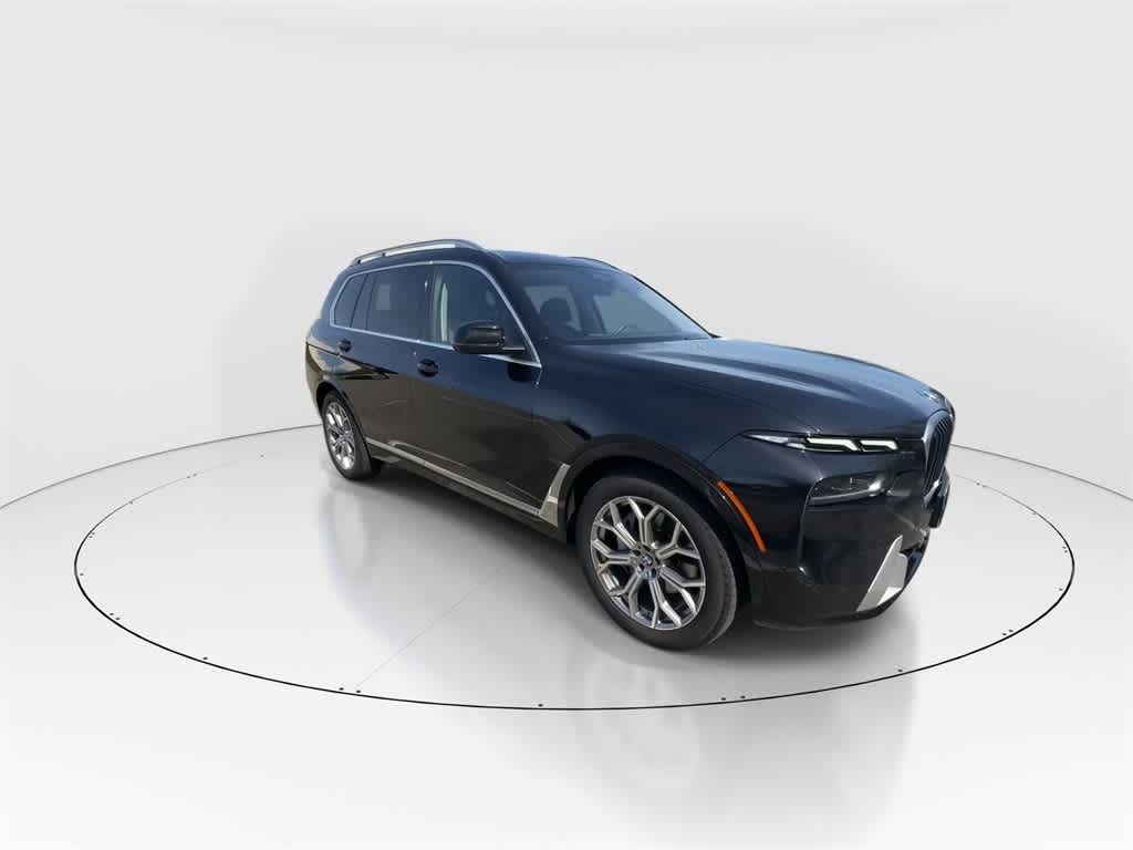 Used 2023 BMW X7 40i with VIN 5UX23EM01P9P08737 for sale in Freehold, NJ