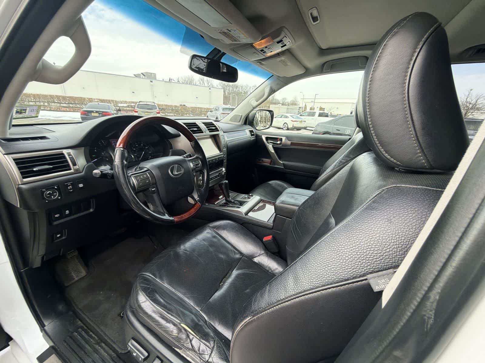 Thumbnail: 2015 Lexus GX - 10
