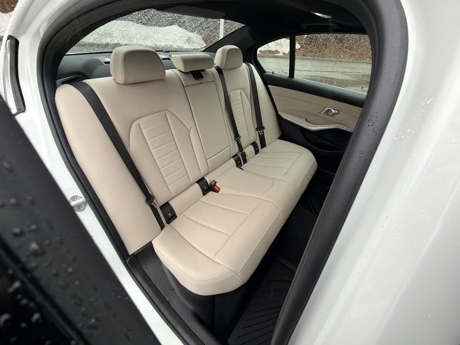 Thumbnail: 2025 BMW 3 Series - 21