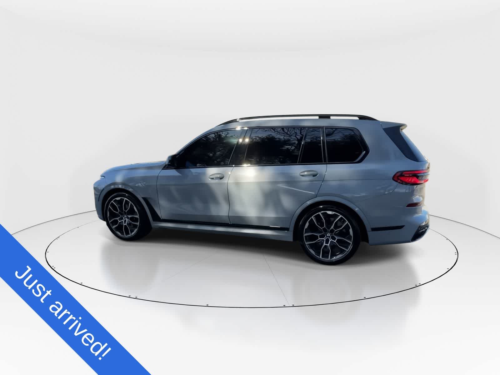 Thumbnail: 2025 BMW X7 - 5