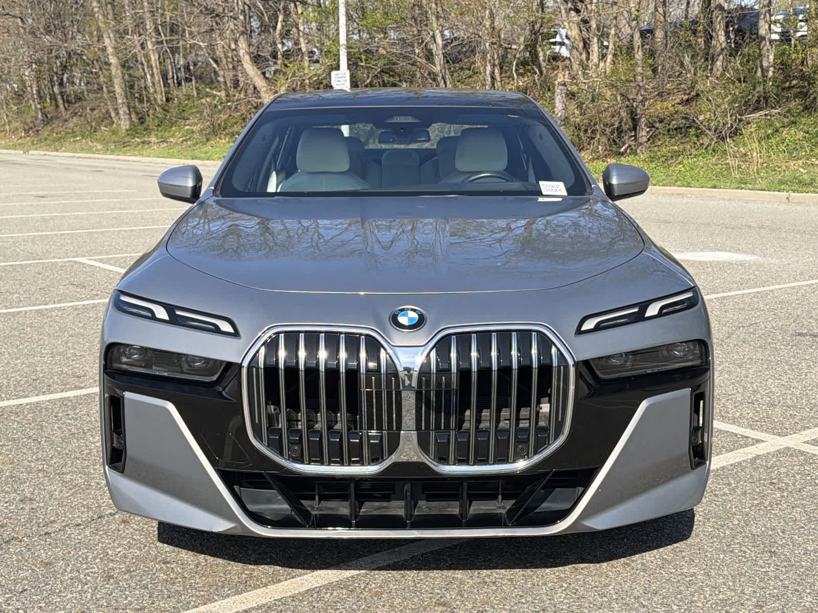 Thumbnail: 2023 BMW 7 Series - 14