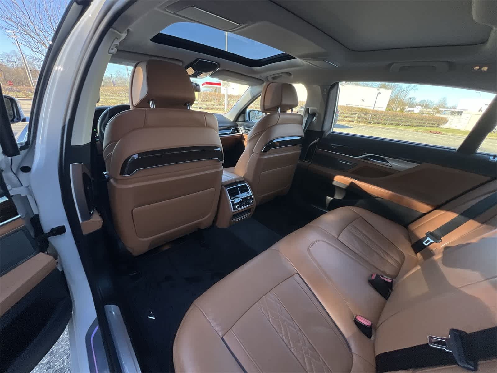 Thumbnail: 2021 BMW 7 Series - 20