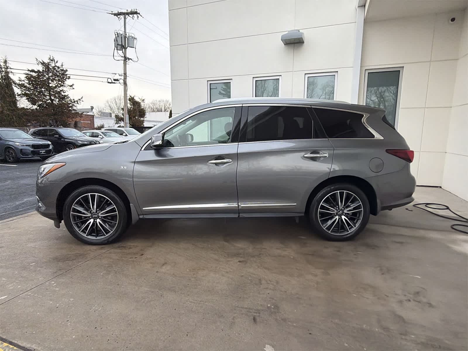 Thumbnail: 2018 INFINITI QX60 - 11