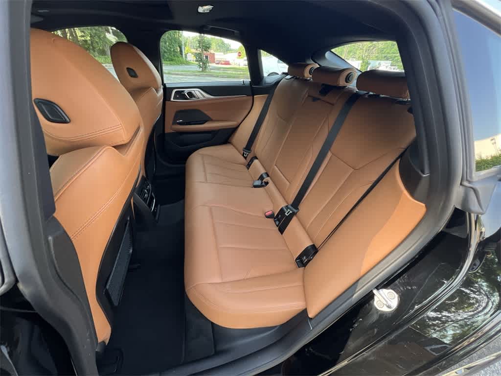 Thumbnail: 2023 BMW i4 - 21
