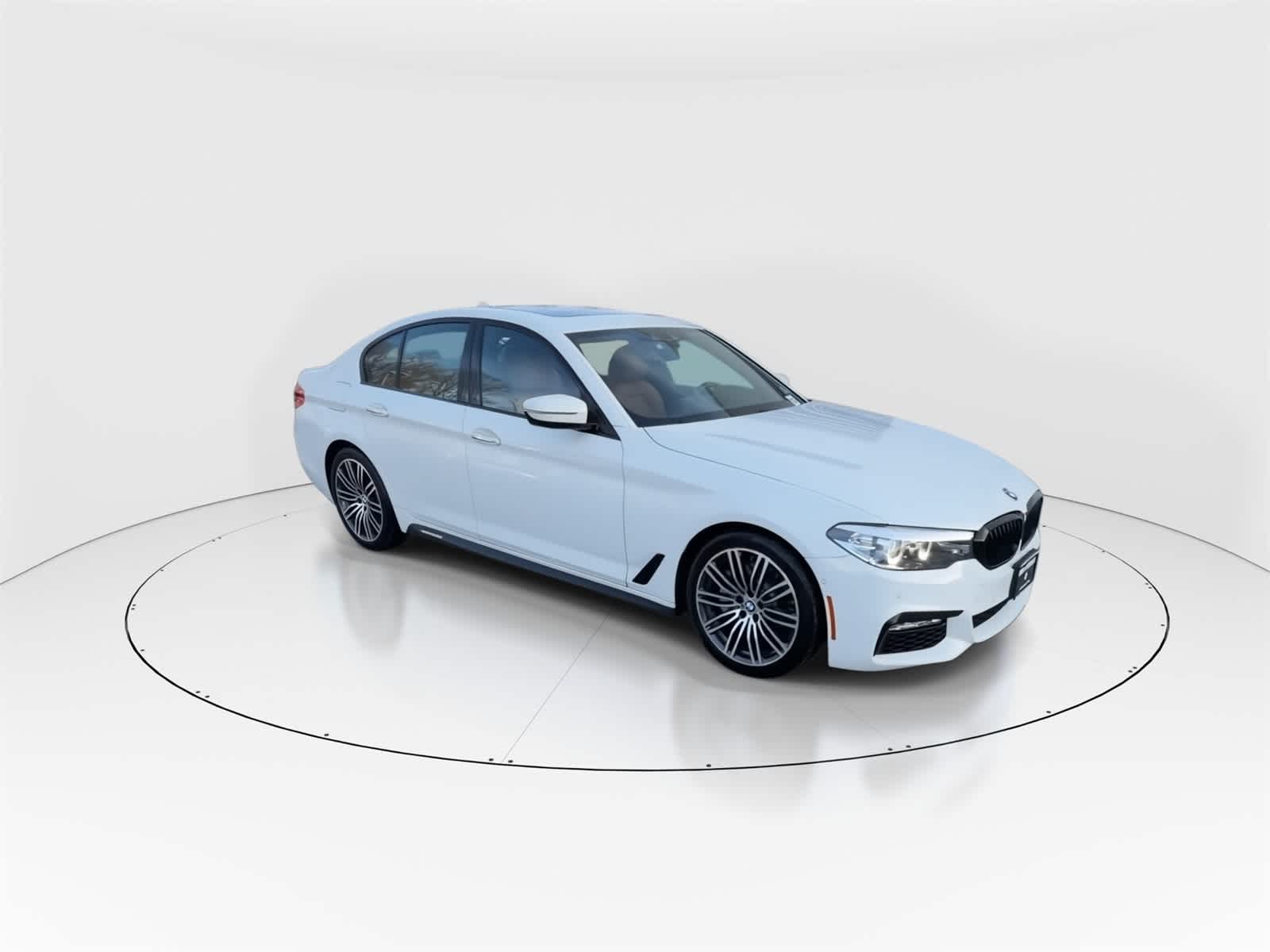 Thumbnail: 2018 BMW 5 Series - 3