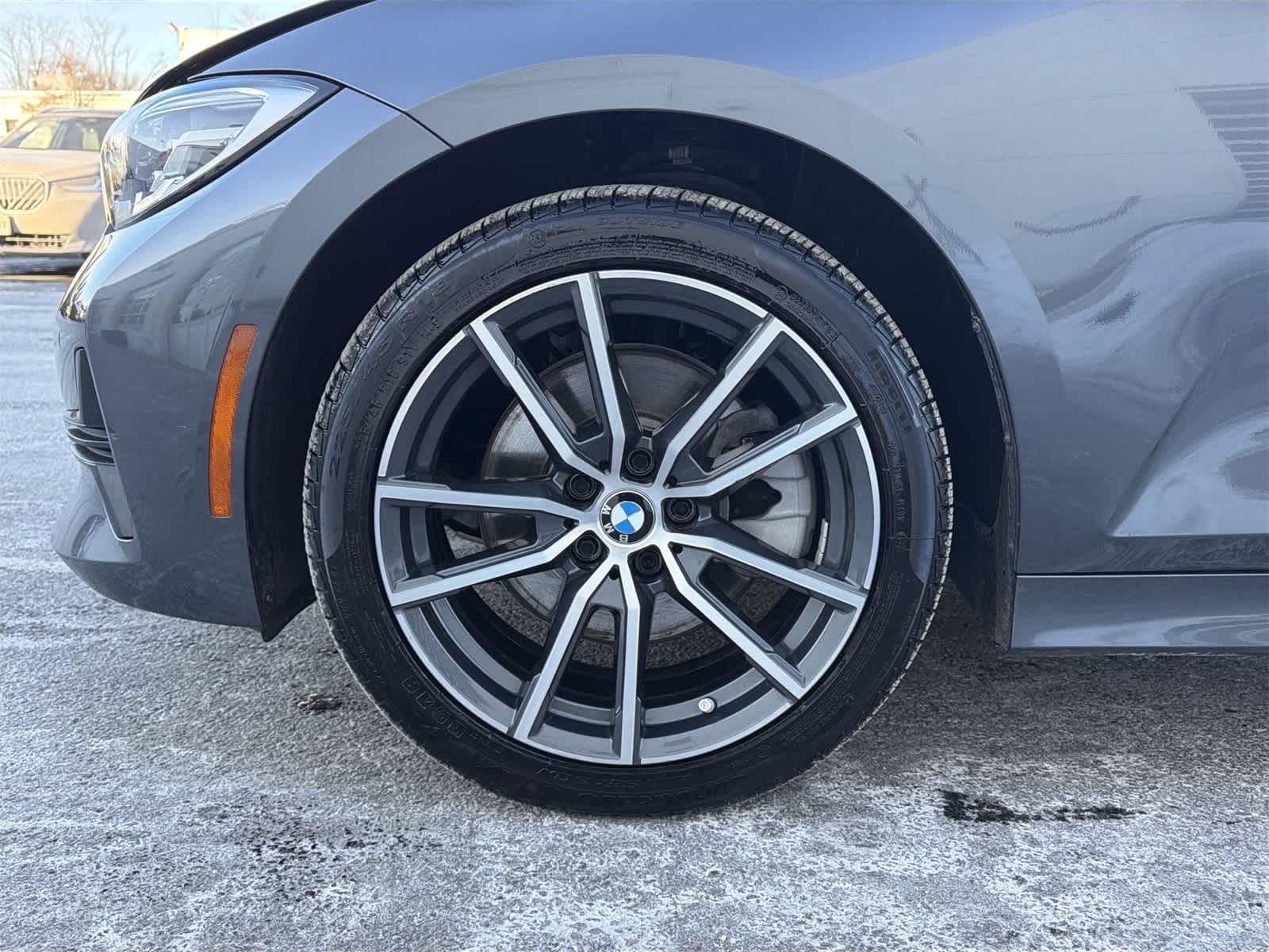 Thumbnail: 2019 BMW 3 Series - 16