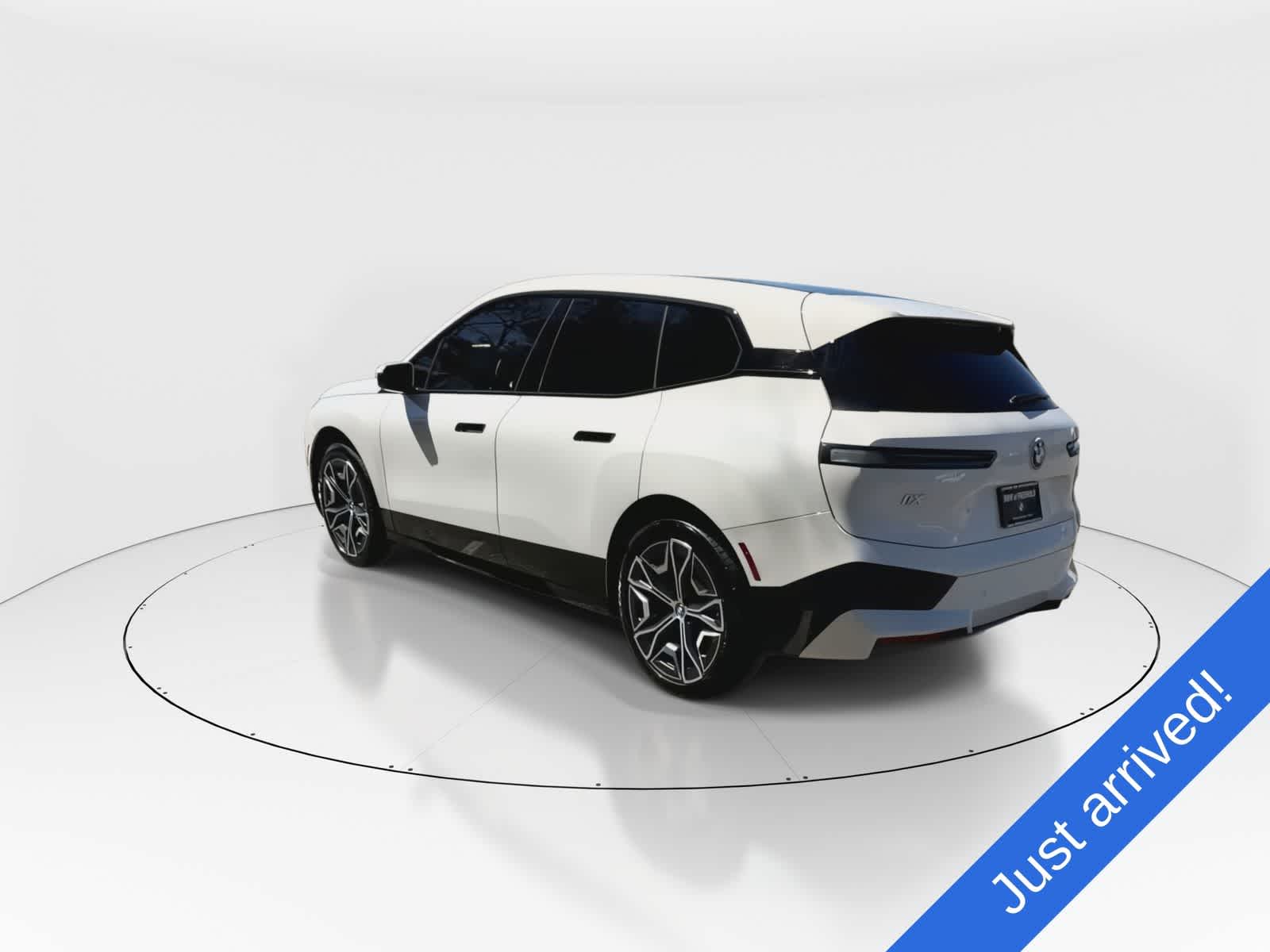 Thumbnail: 2024 BMW iX - 6