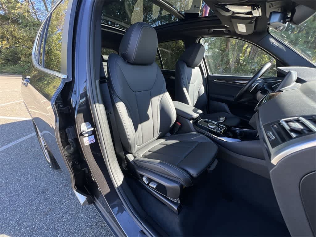 Thumbnail: 2022 BMW X3 - 22