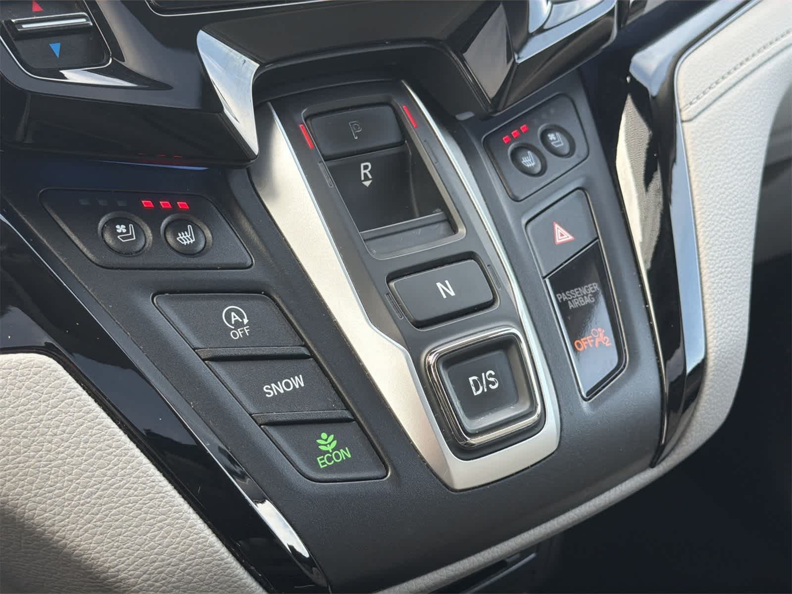 Thumbnail: 2018 Honda Odyssey - 25