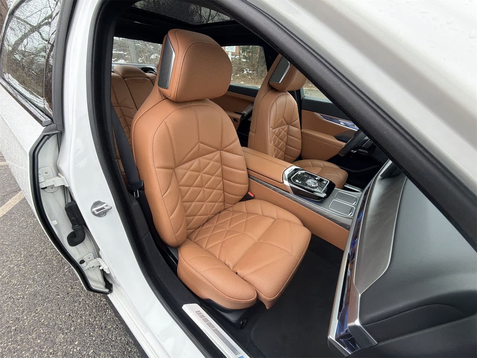 Thumbnail: 2023 BMW 7 Series - 22