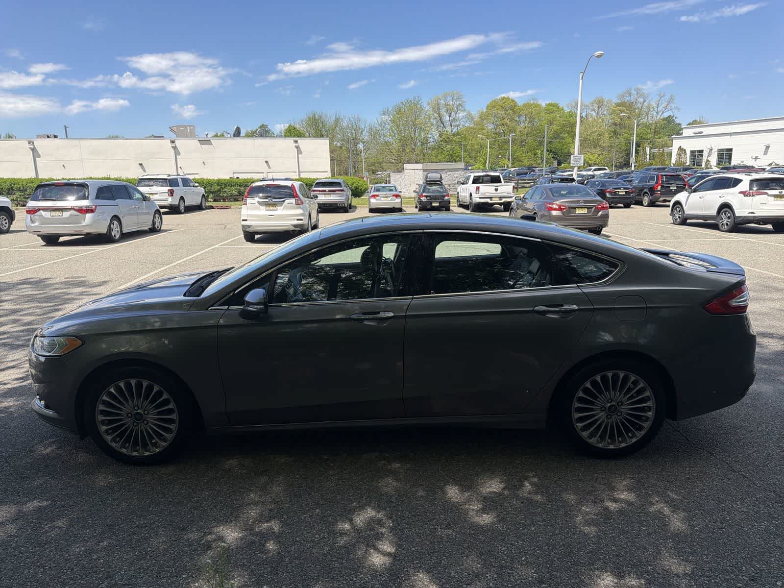 Thumbnail: 2013 Ford Fusion - 11