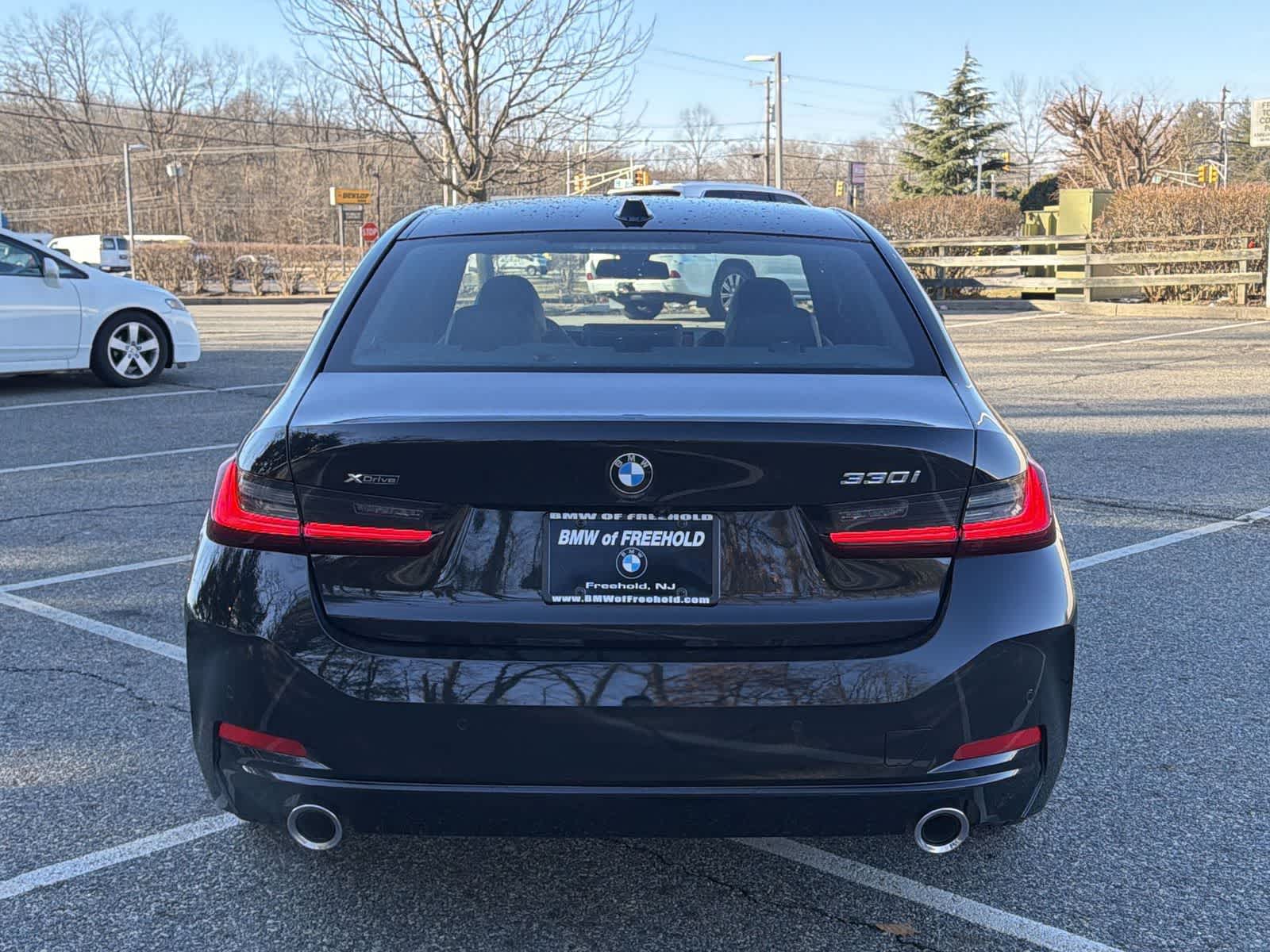 Thumbnail: 2025 BMW 3 Series - 13