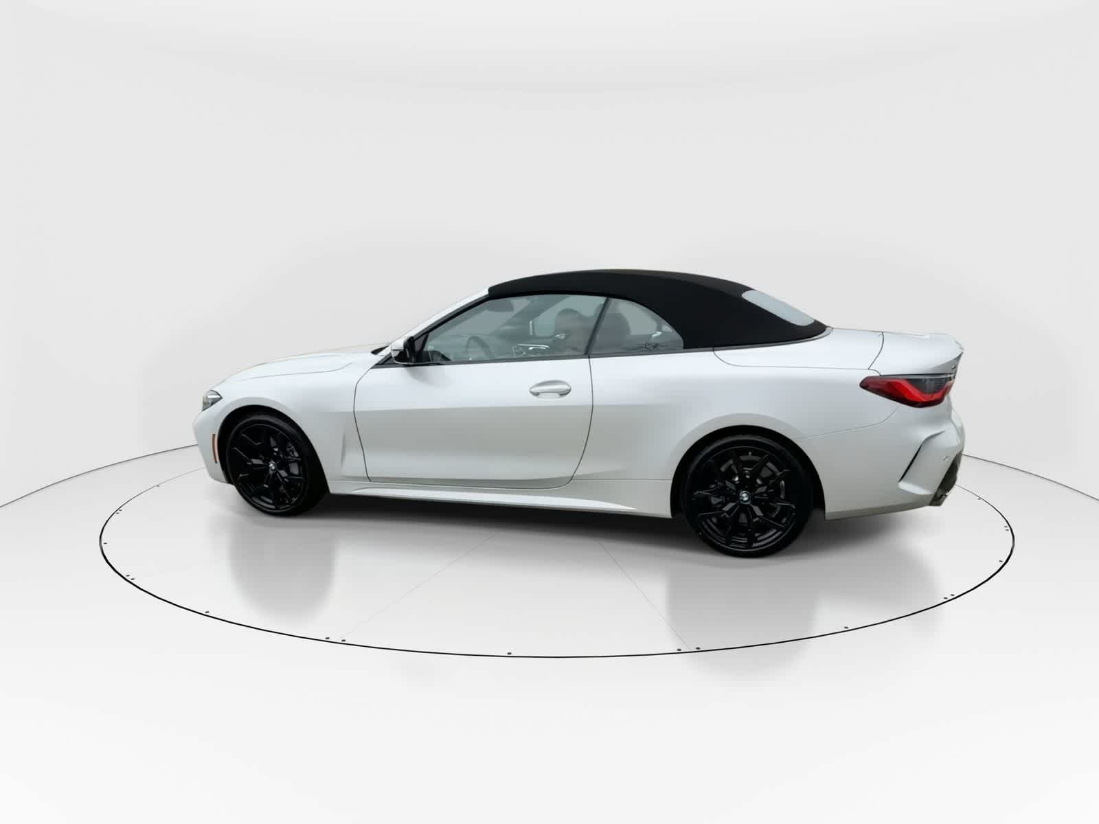 Thumbnail: 2026 BMW 4 Series - 5