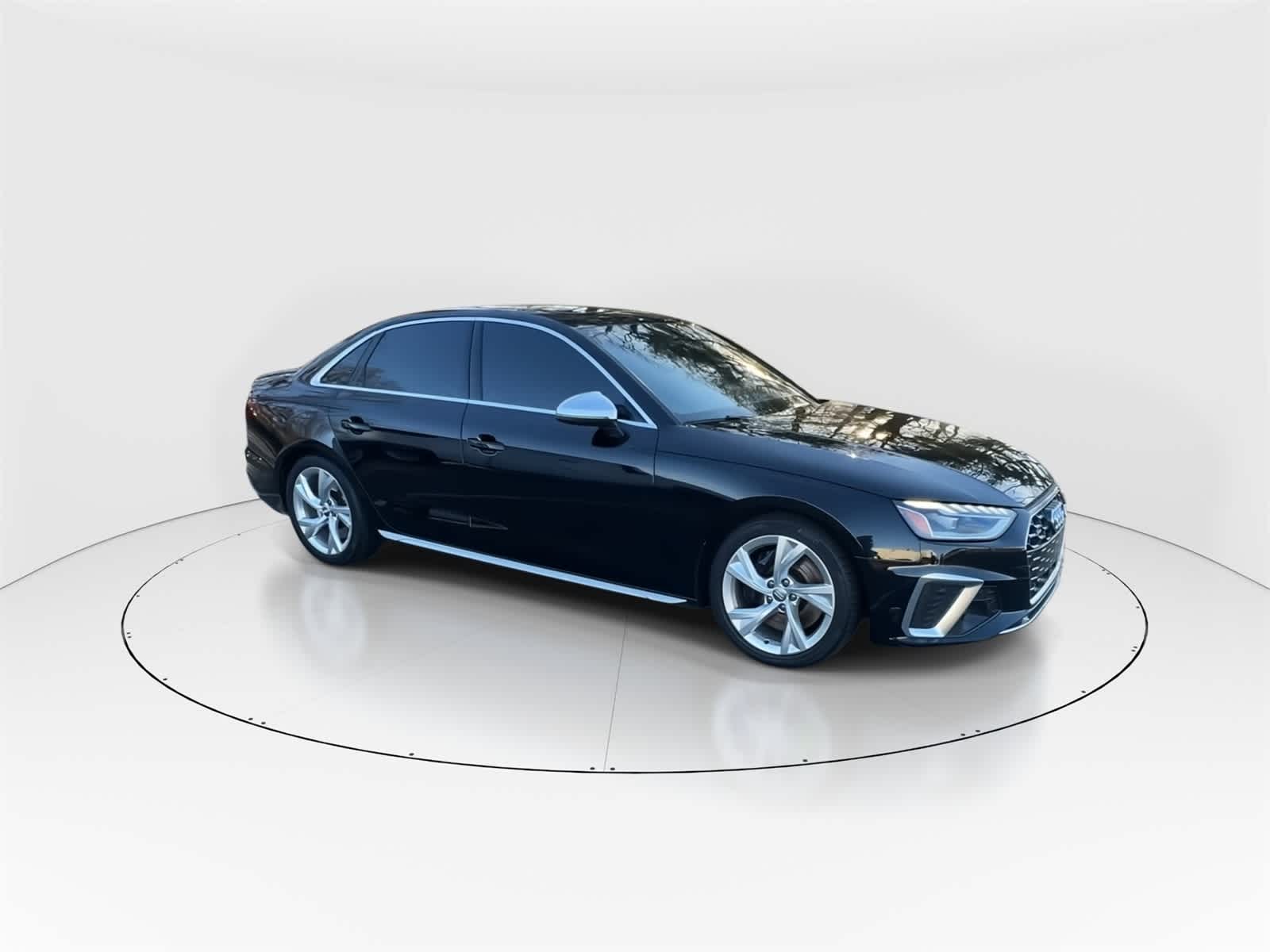 Thumbnail: 2021 Audi S4 - 3