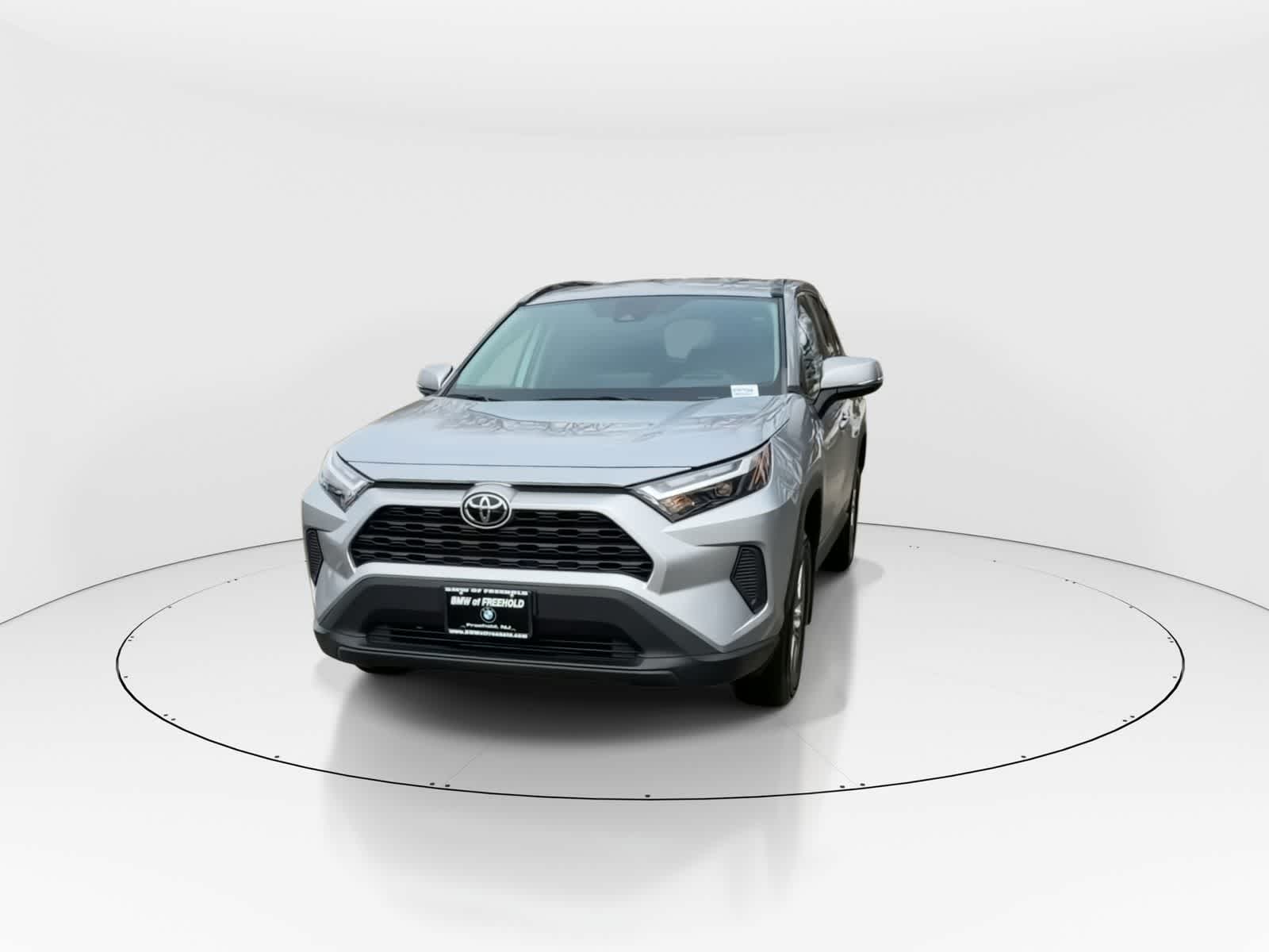 Thumbnail: 2022 Toyota RAV4 - 4