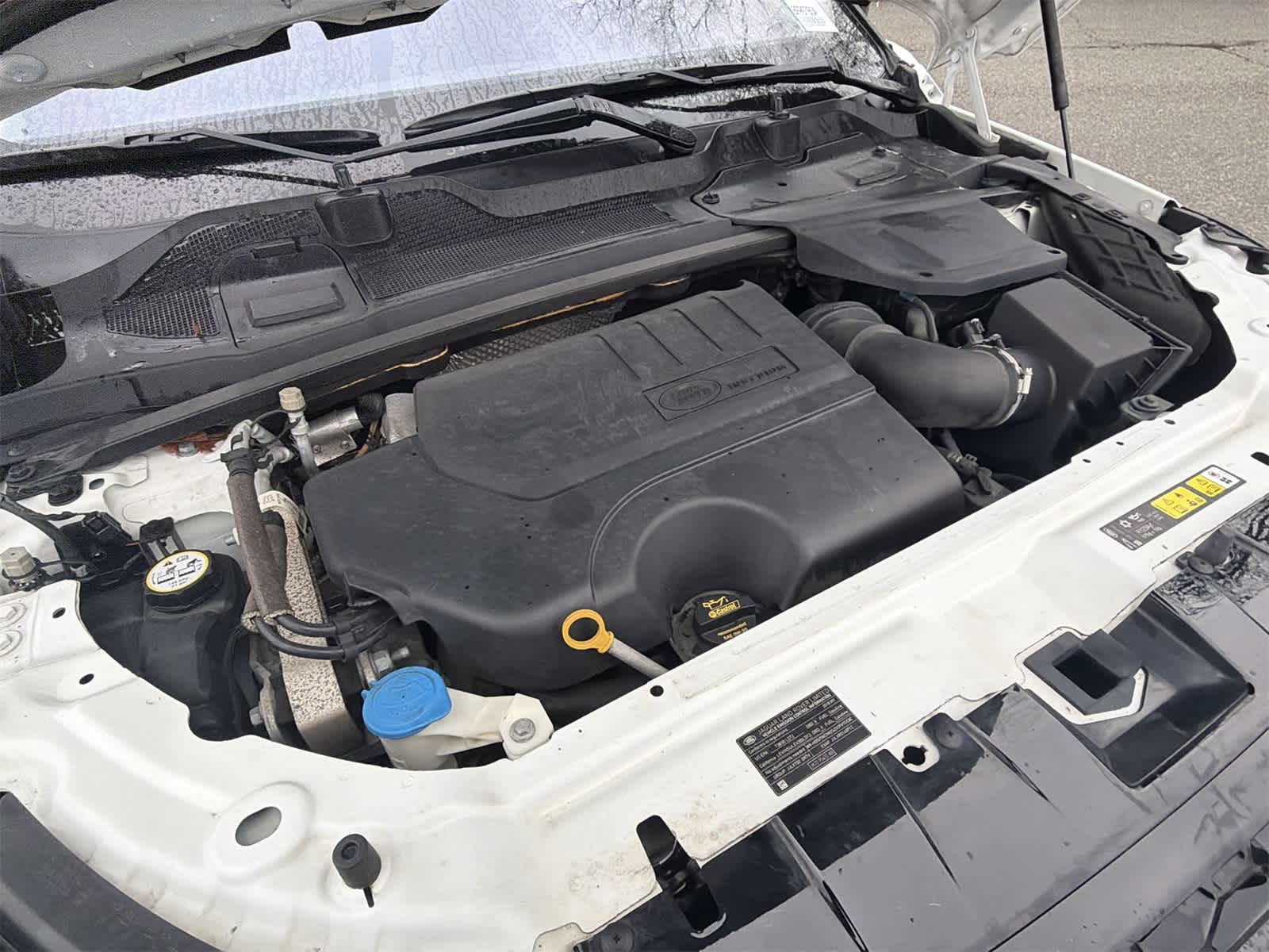 Thumbnail: 2018 Land Rover Discovery Sport - 17