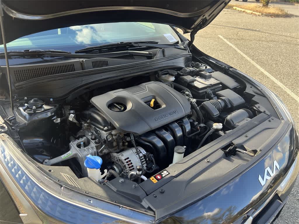 Thumbnail: 2023 Kia Forte - 17