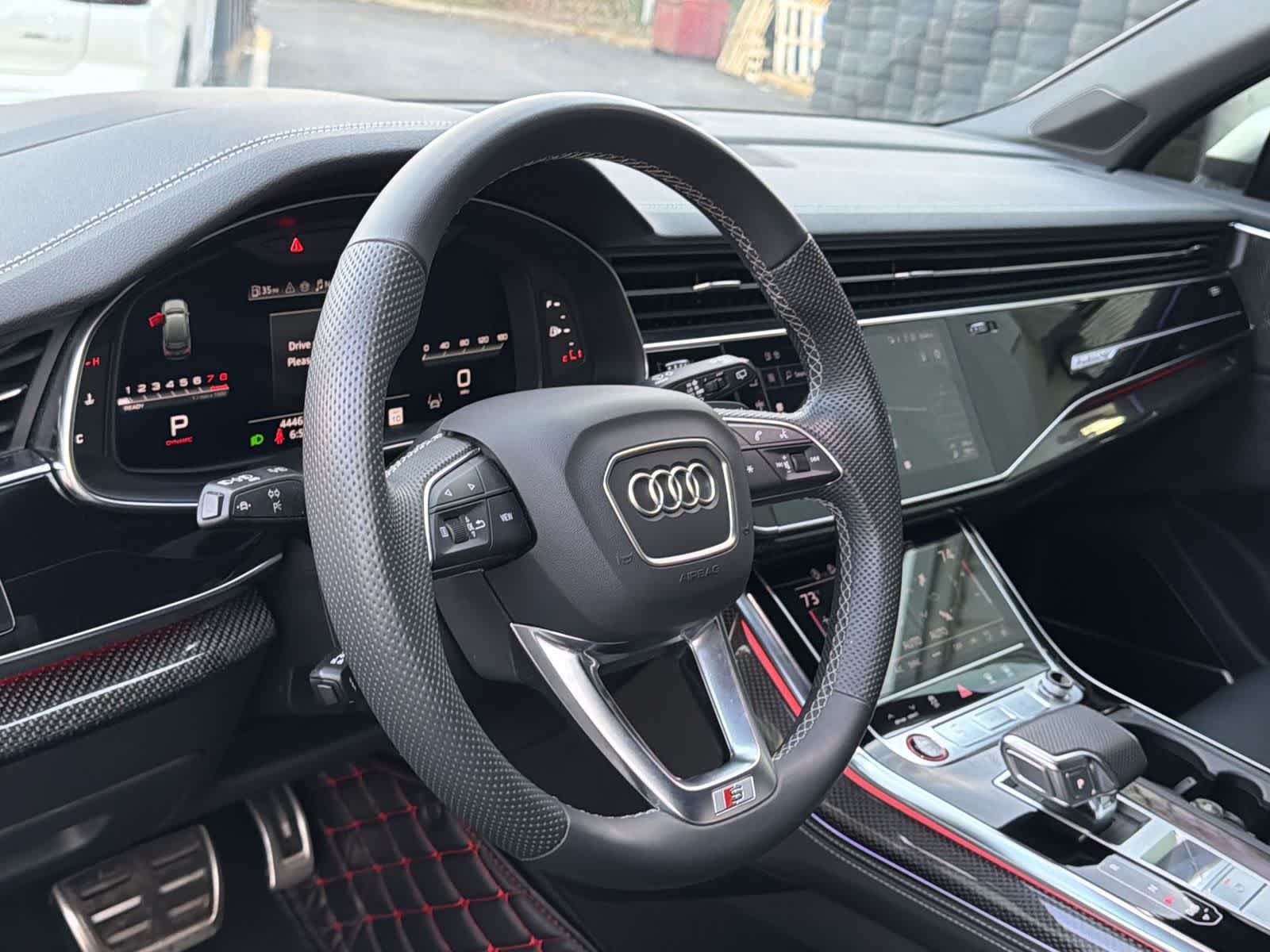 Thumbnail: 2024 Audi SQ7 - 23