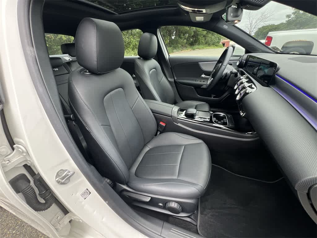 Thumbnail: 2022 Mercedes-Benz A-Class - 22