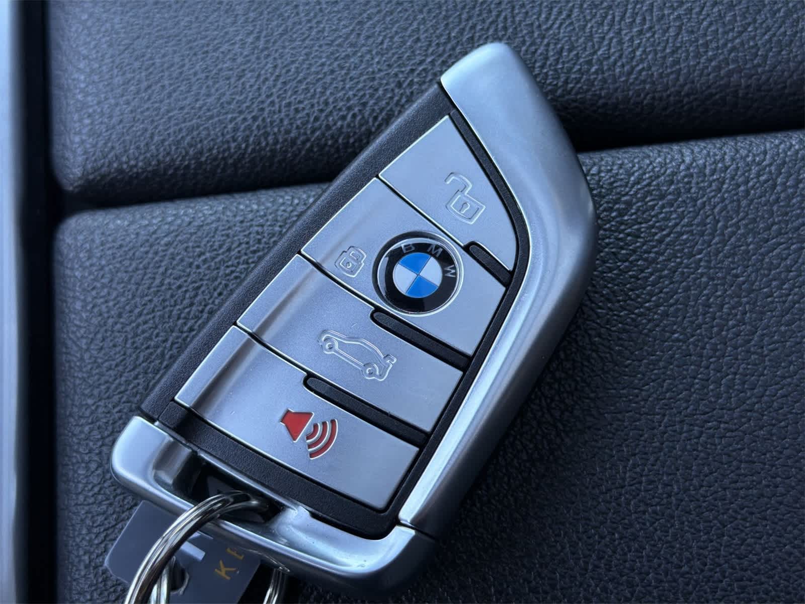 Thumbnail: 2020 BMW X5 - 28