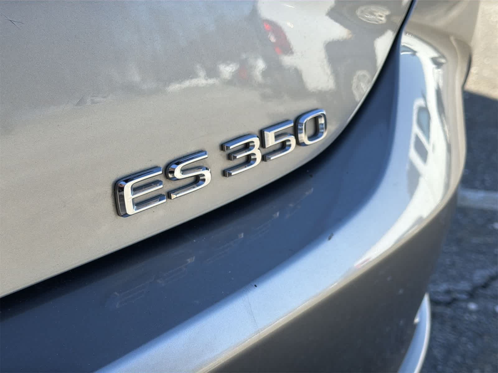 Thumbnail: 2019 Lexus ES - 15