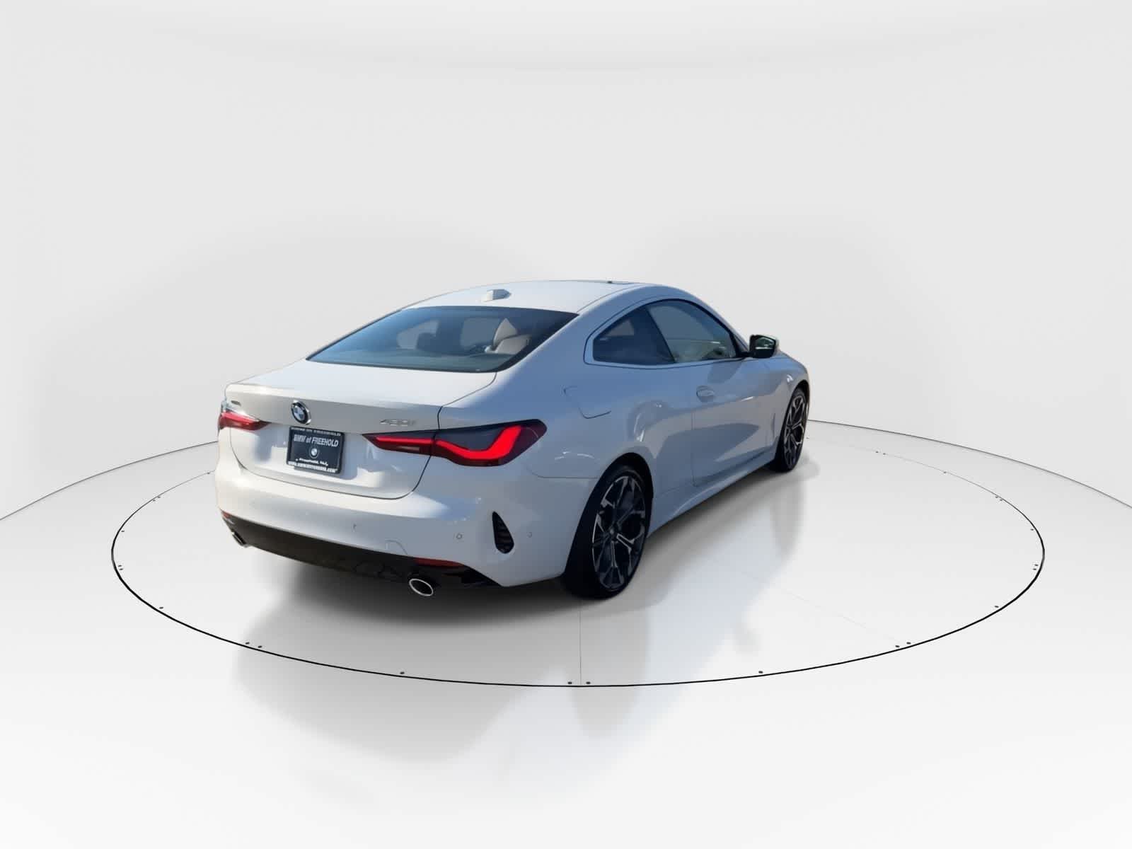 Thumbnail: 2025 BMW 4 Series - 9