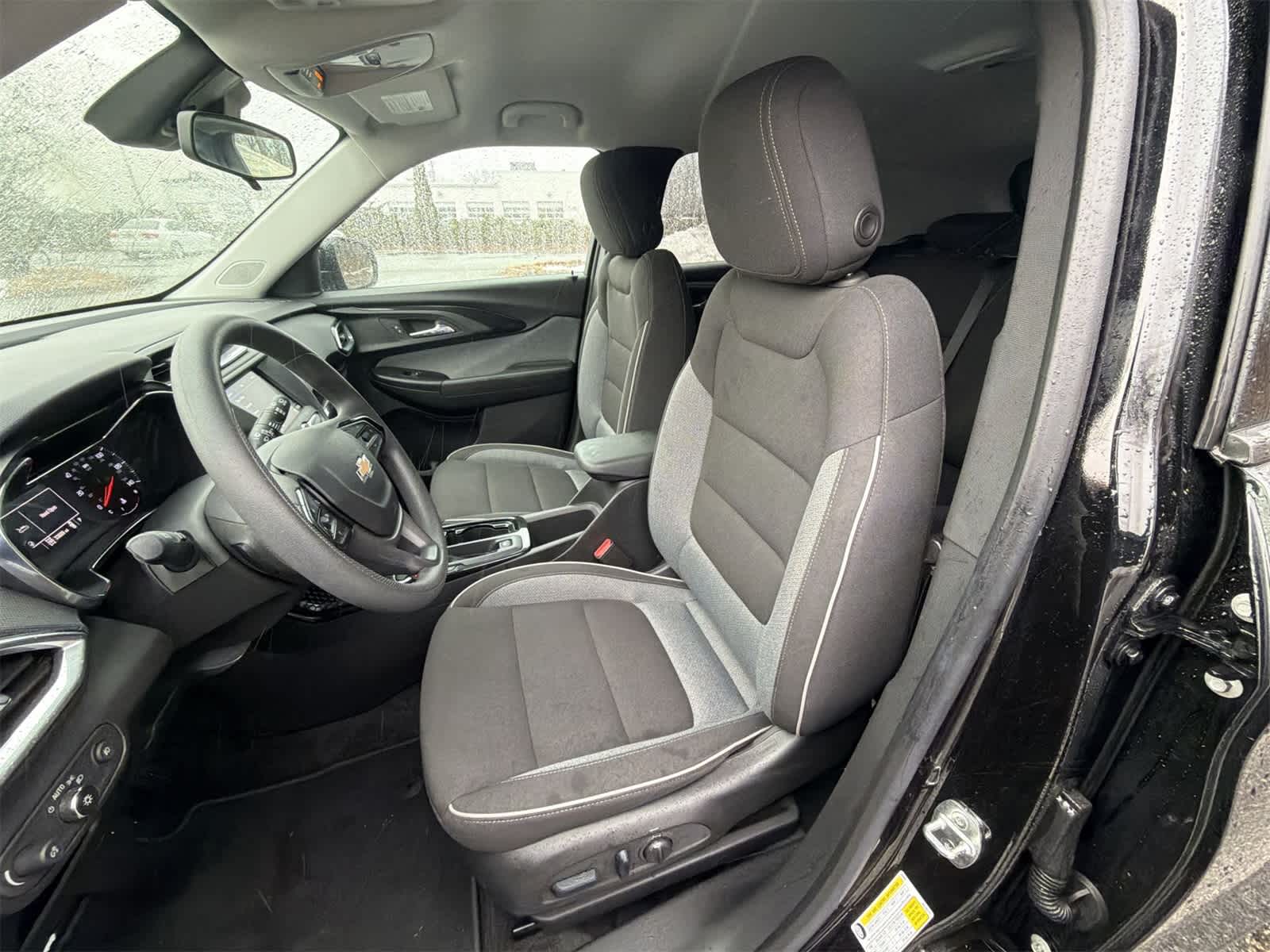 Thumbnail: 2023 Chevrolet TrailBlazer - 19