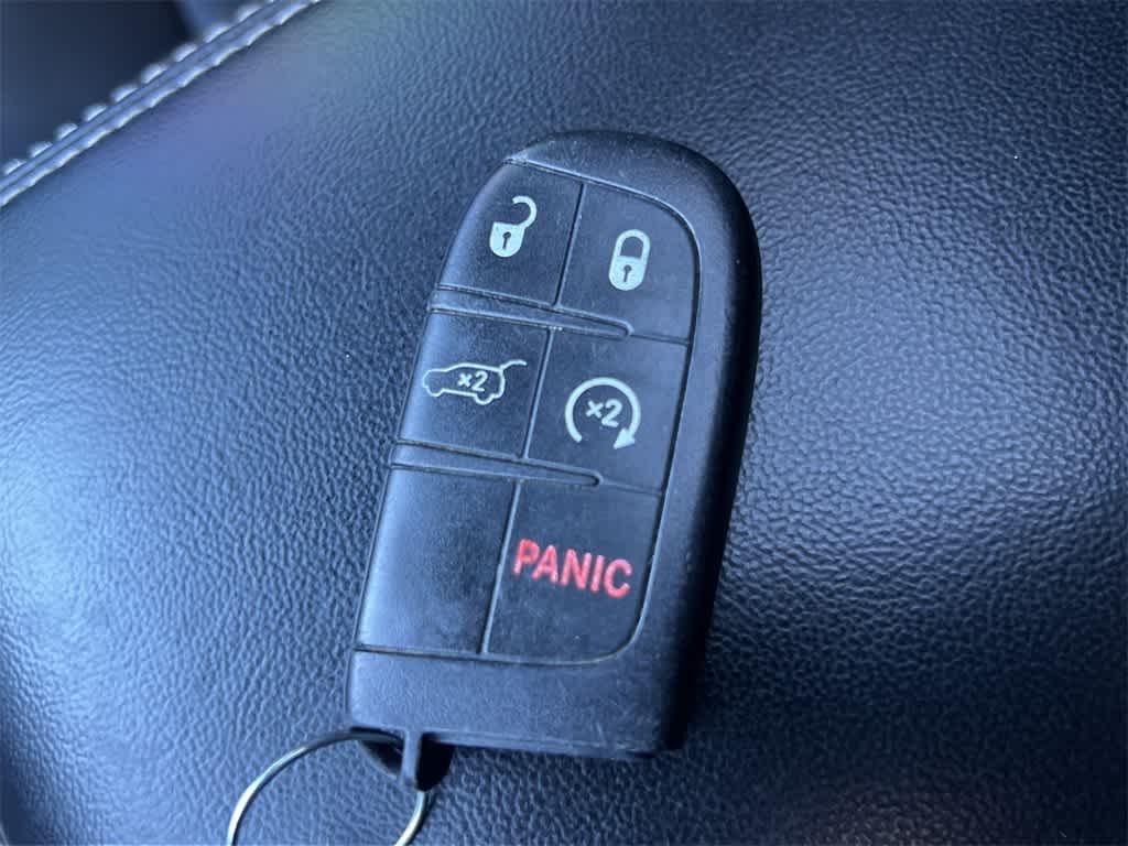 Thumbnail: 2014 Jeep Grand Cherokee - 28