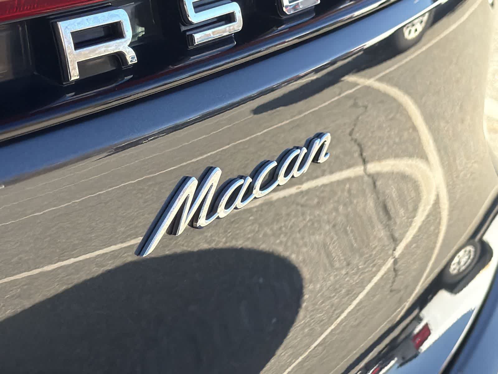 Thumbnail: 2020 Porsche Macan - 15