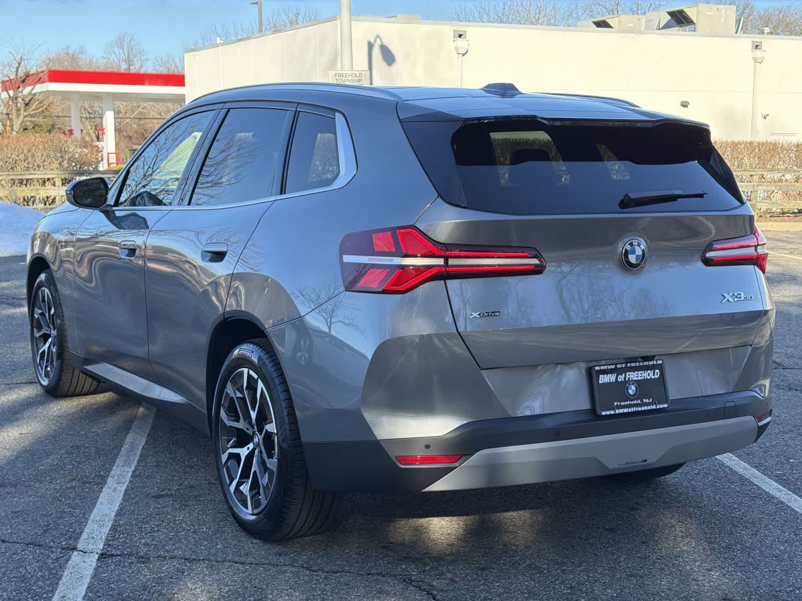 Thumbnail: 2025 BMW X3 - 12