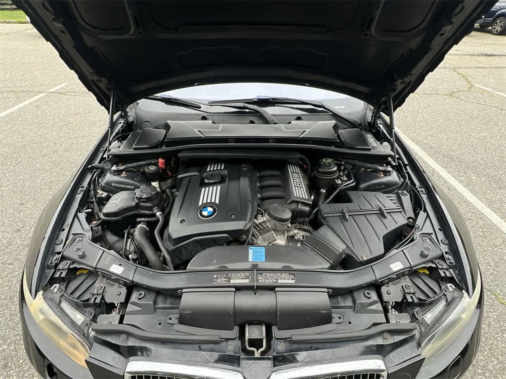 Thumbnail: 2010 BMW 3 Series - 17