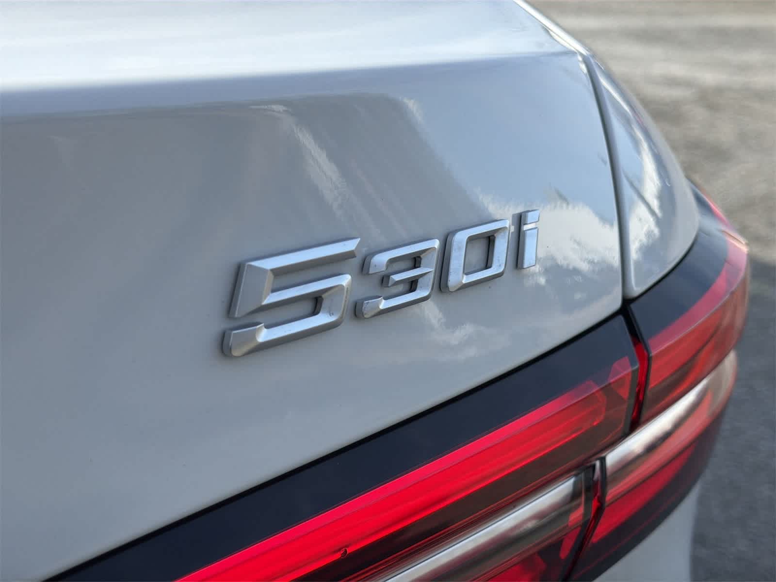 Thumbnail: 2026 BMW 5 Series - 15