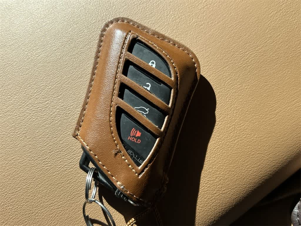 Thumbnail: 2019 Lexus ES - 28