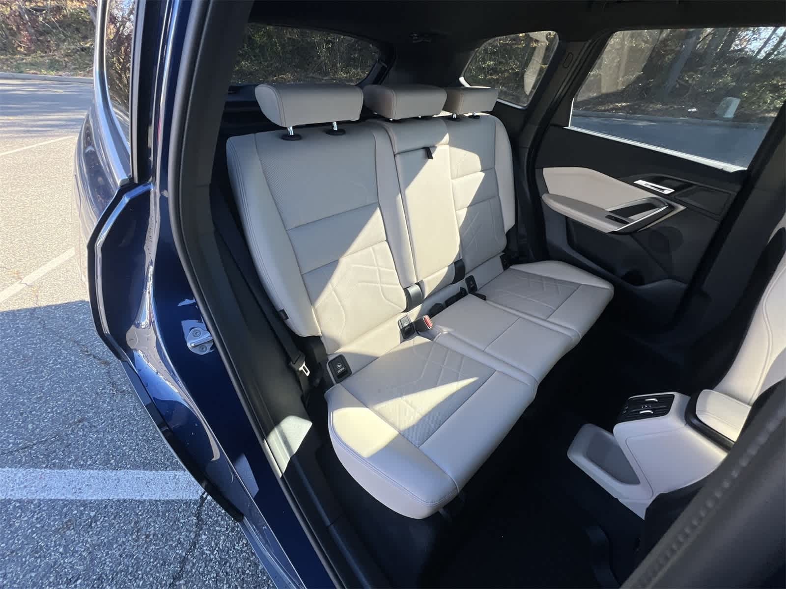 Thumbnail: 2025 BMW X1 - 21