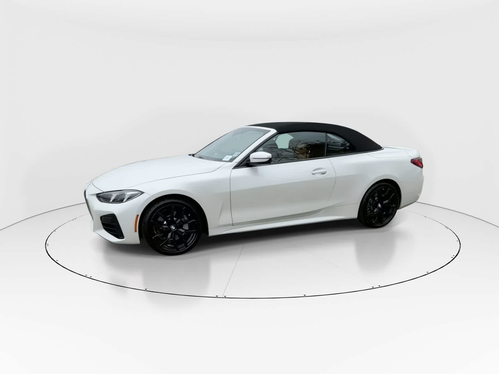 Thumbnail: 2026 BMW 4 Series - 4