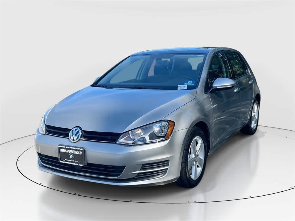 Thumbnail: 2017 Volkswagen Golf - 1