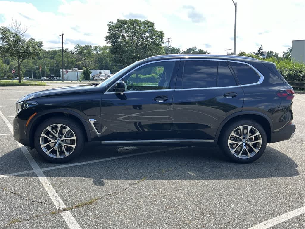 Thumbnail: 2025 BMW X5 - 11