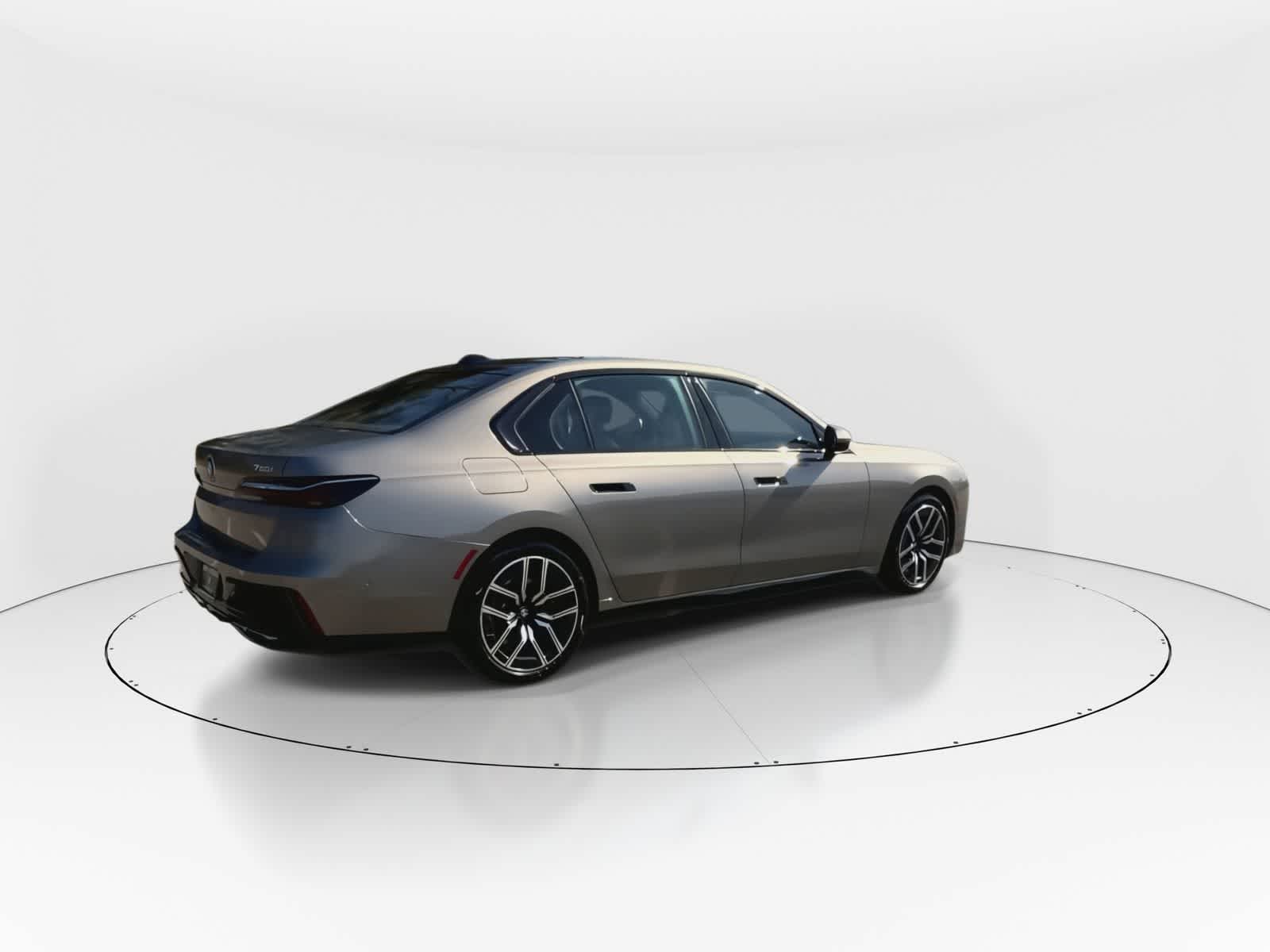 Thumbnail: 2023 BMW 7 Series - 8