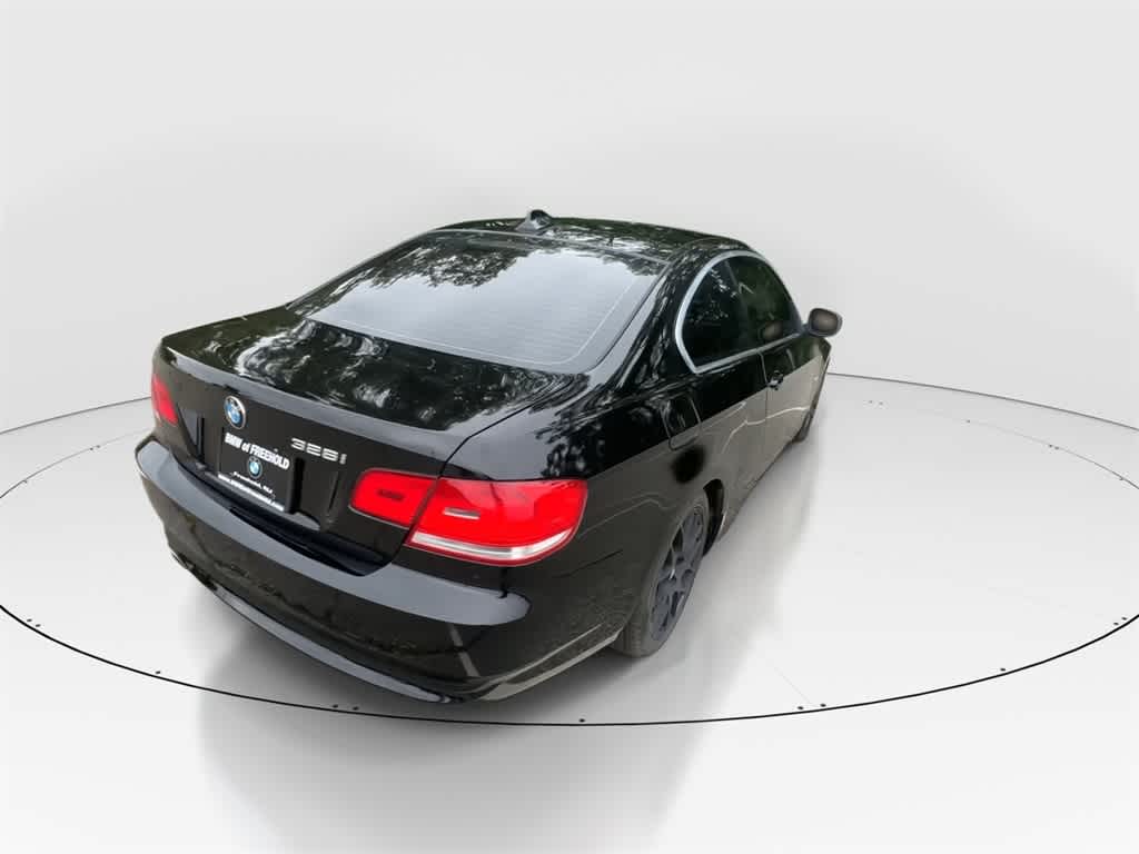 Thumbnail: 2010 BMW 3 Series - 8