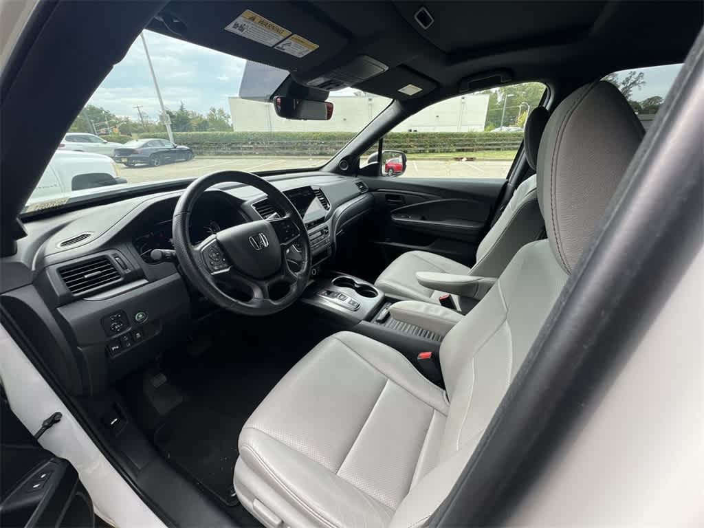 Thumbnail: 2023 Honda Passport - 10