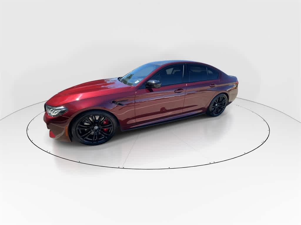Thumbnail: 2022 BMW M5 - 5