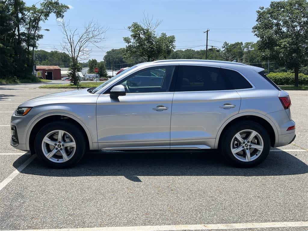 Thumbnail: 2022 Audi Q5 - 11