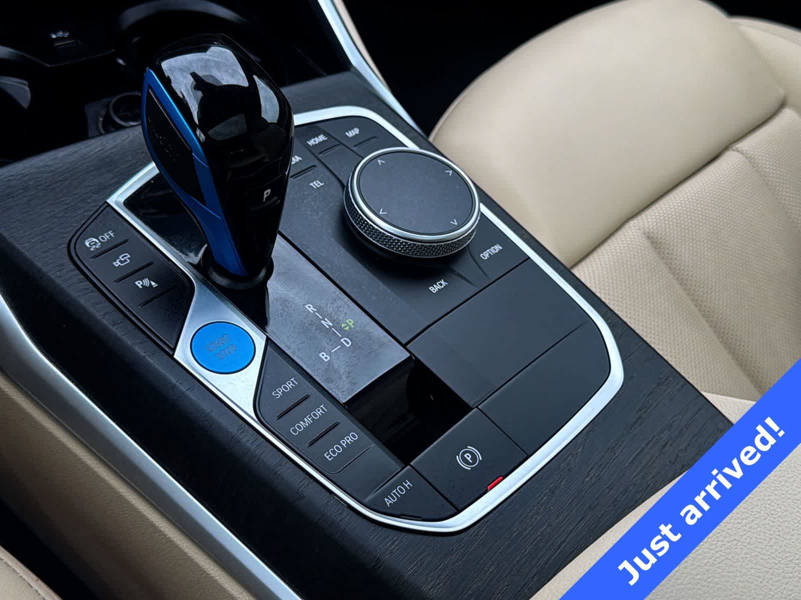 Thumbnail: 2023 BMW i4 - 25