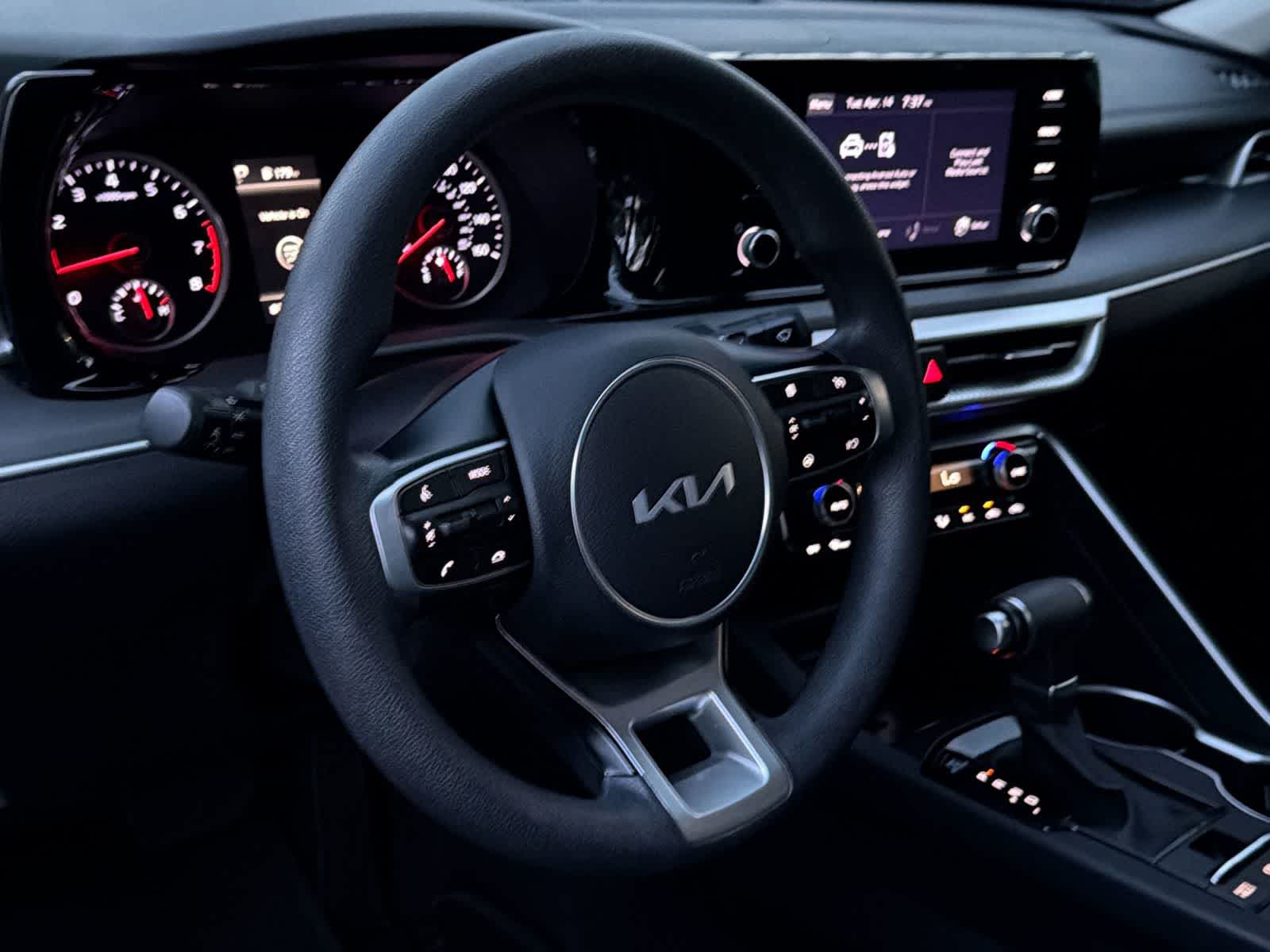 Thumbnail: 2022 Kia K5 - 23