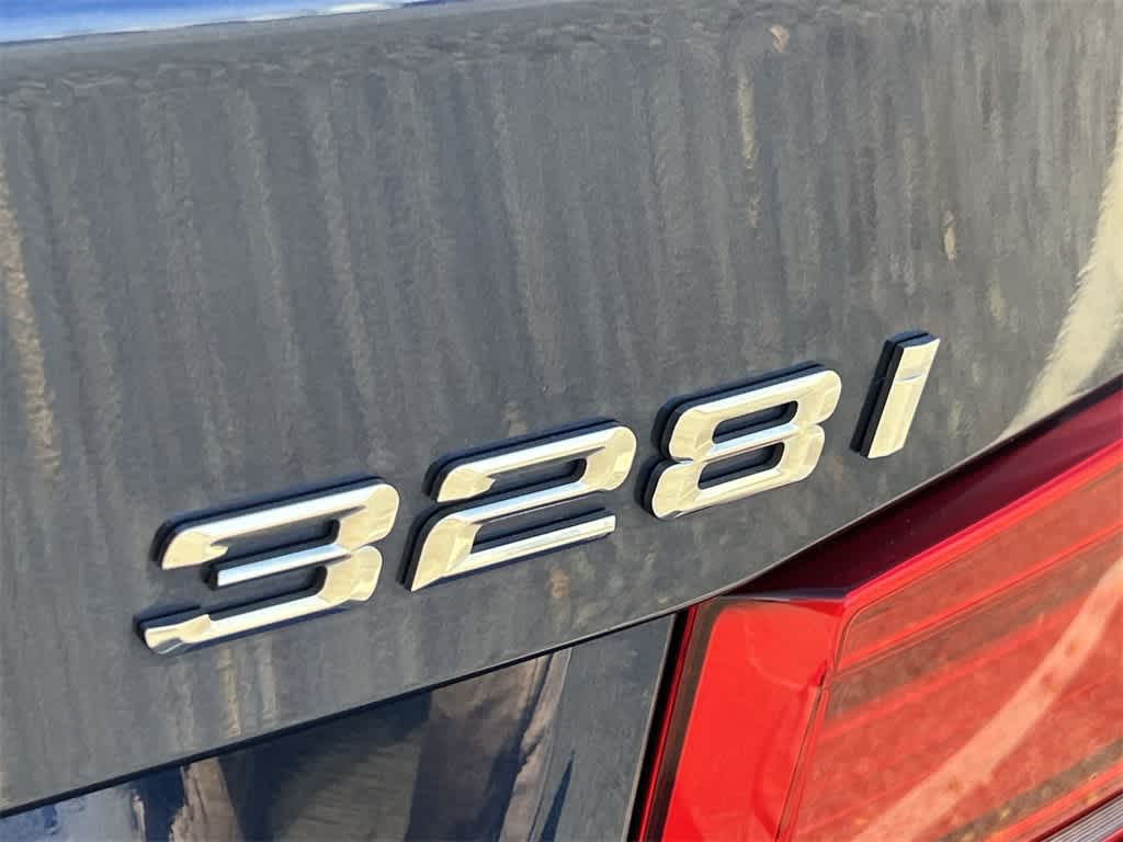 Thumbnail: 2016 BMW 3 Series - 15