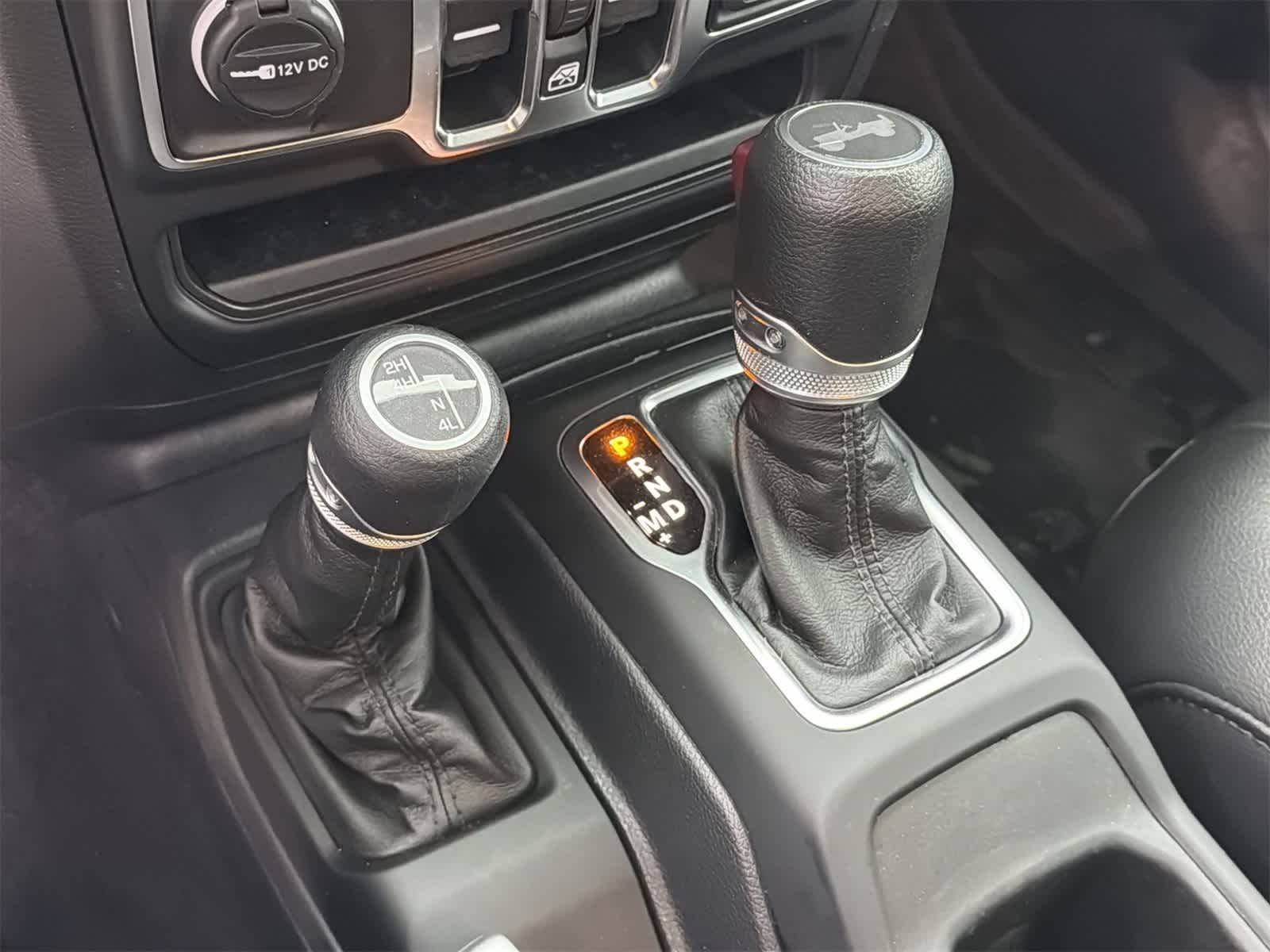 Thumbnail: 2023 Jeep Wrangler - 25