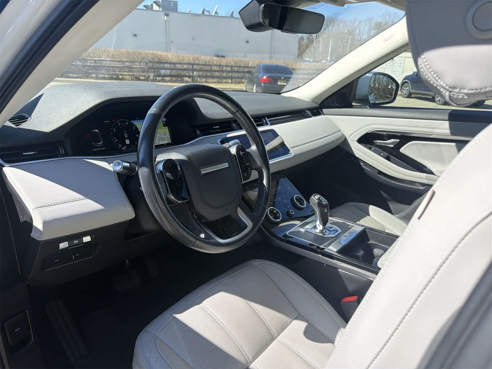 Thumbnail: 2020 Land Rover Range Rover Evoque - 10