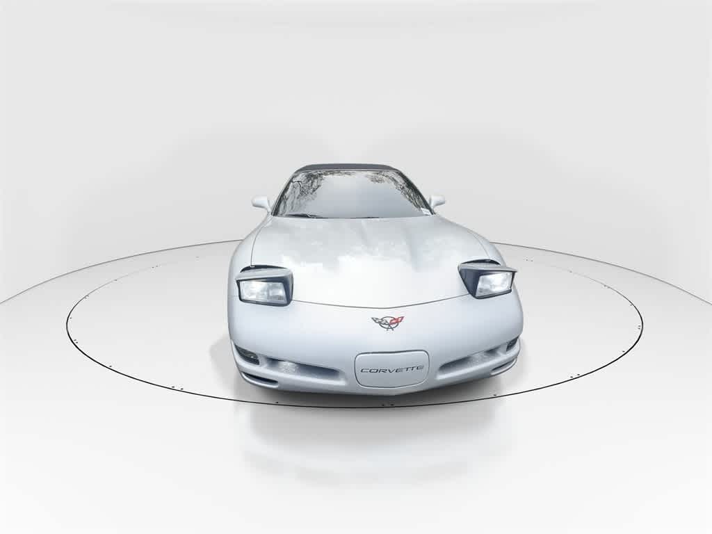 2001 Chevrolet Corvette Base 8